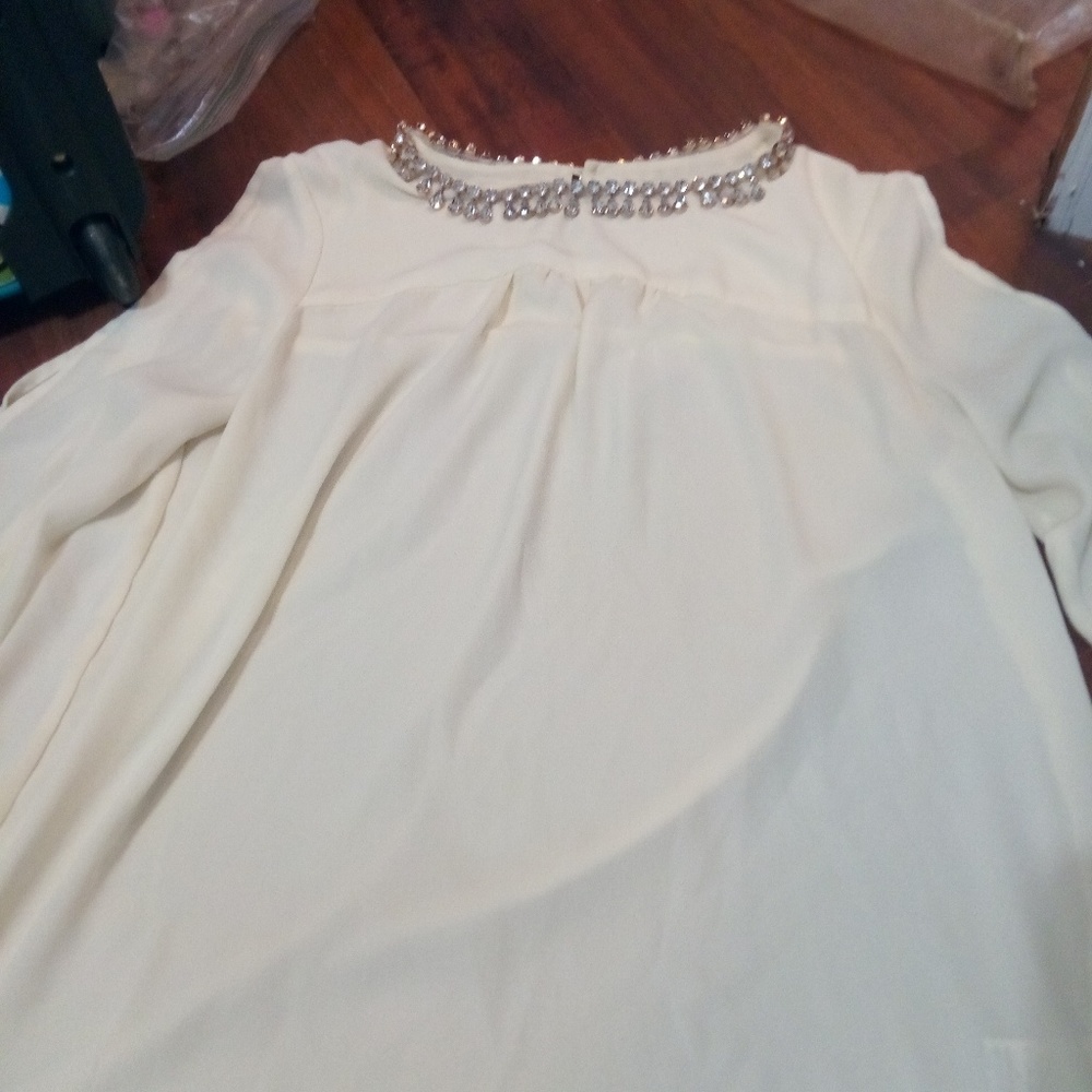 Open sleeve jeweled long sleeve